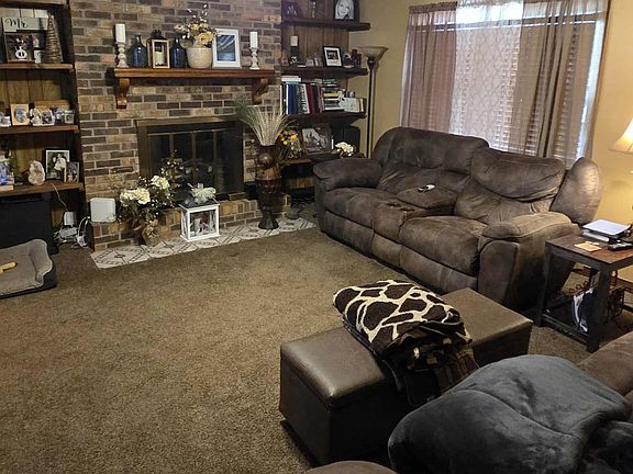 2nd image of 202 Elliott Ave