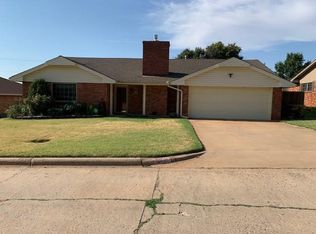 1508 Redstone Dr, Clinton, OK 73601