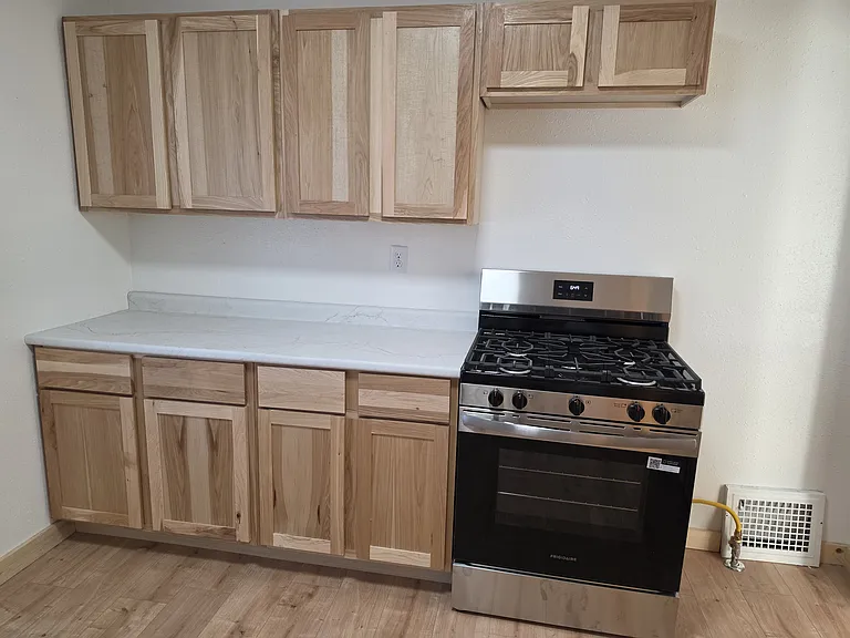 416 N Horsman St #4 — Photo 10
