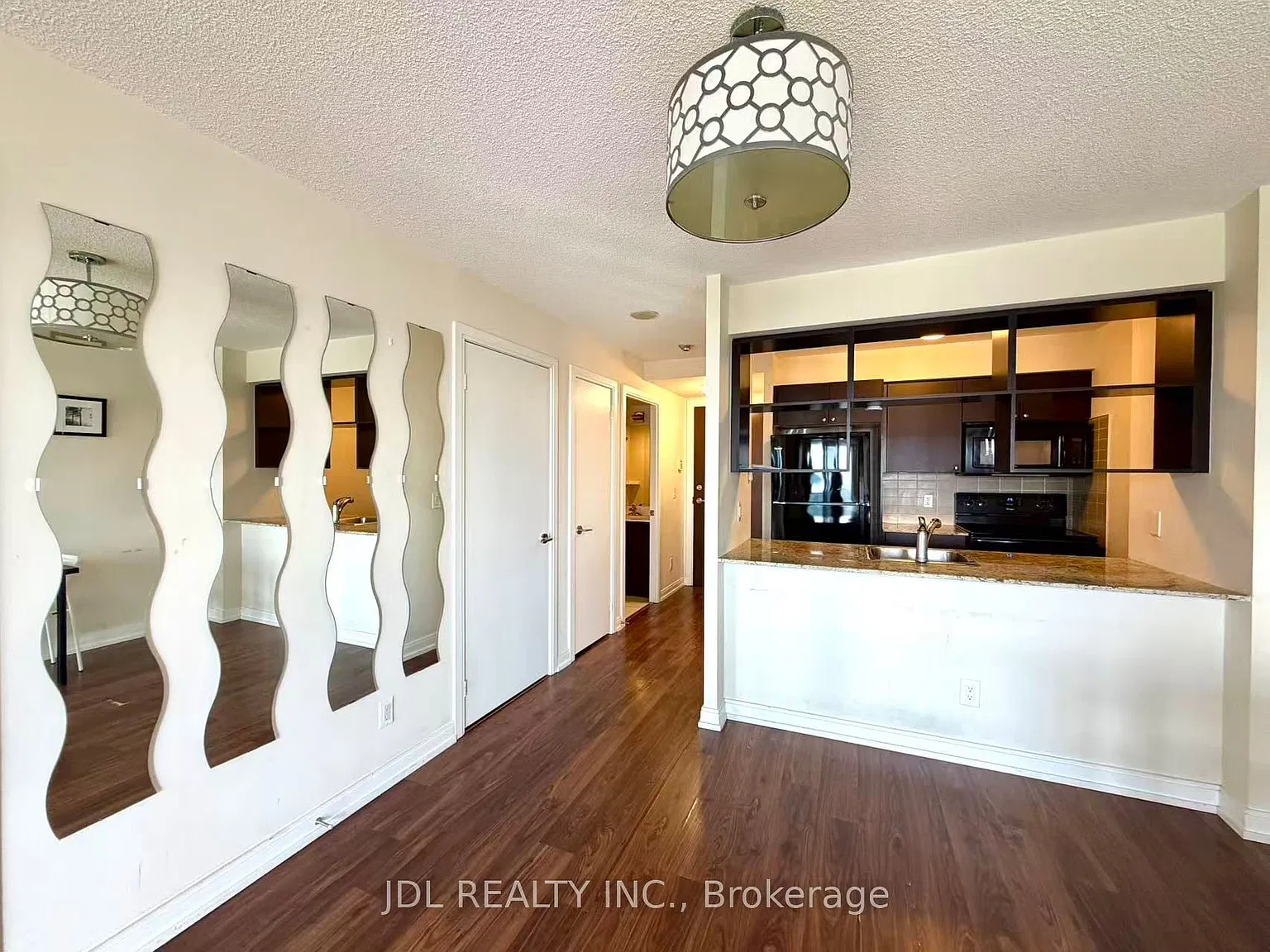 2 bed, $2,450 — Photo 2