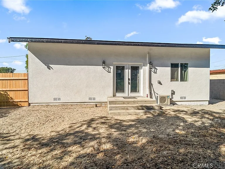 10730 Strathern St — Photo 53