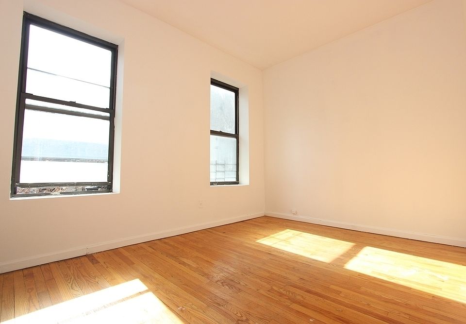 1st image of 242 E 50th St APT 5D