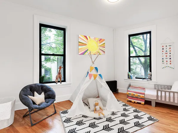 200 Prospect Park West image 6 of 8