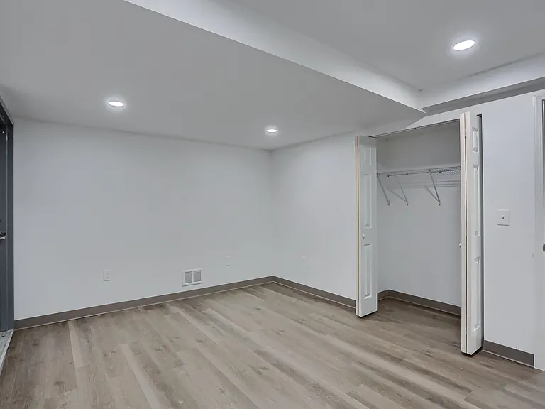 124 Kathleen Dr #5 — Photo 29