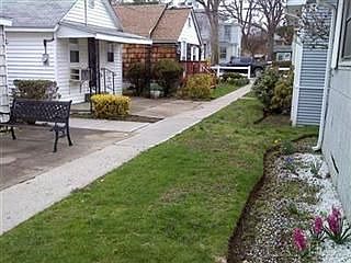 2nd image of 34 Carroll St