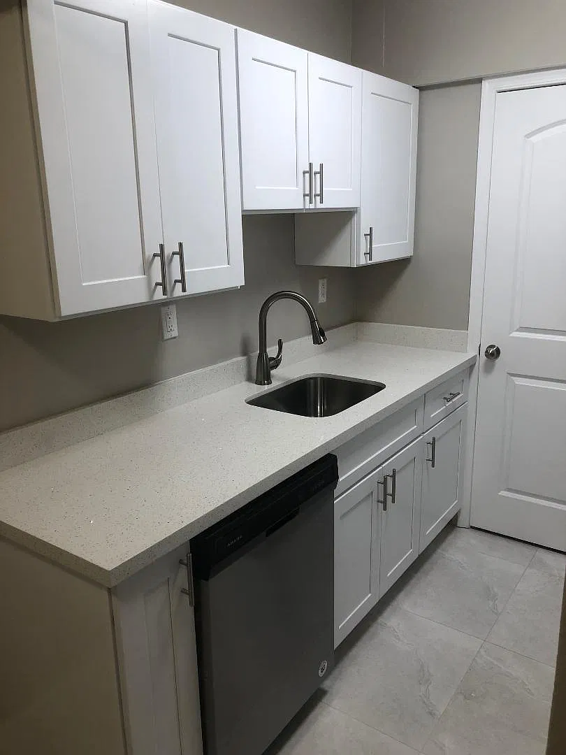 1500 NE 50TH CT - 4 — Photo 1