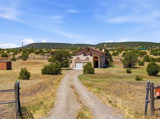 1077 County Line Rd, Edgewood, NM 87015