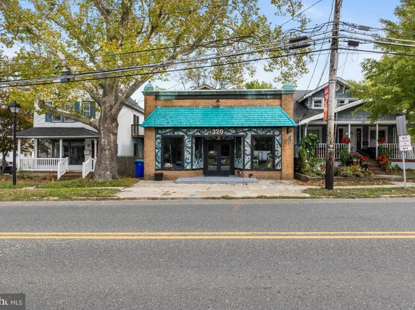 320 12th St, Hammonton, NJ 08037