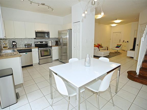 3rd image of 10777 NW 84th Ln Unit 6-42