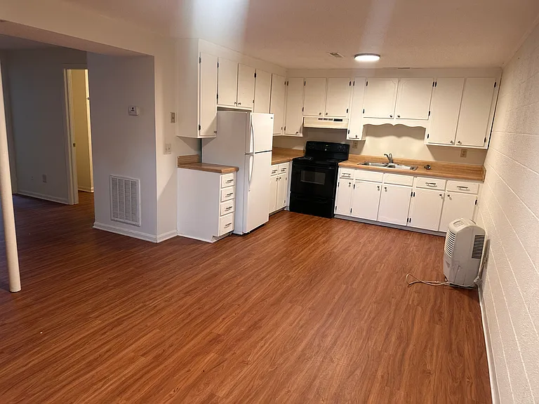 268 Ford Ave #6 — Photo 7