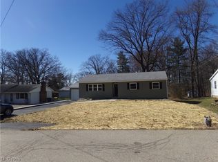 3333 Dale Rd, Zanesville, OH 43701