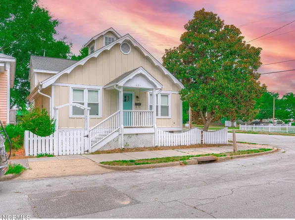 121 N 8th Street, Wilmington, NC 28401