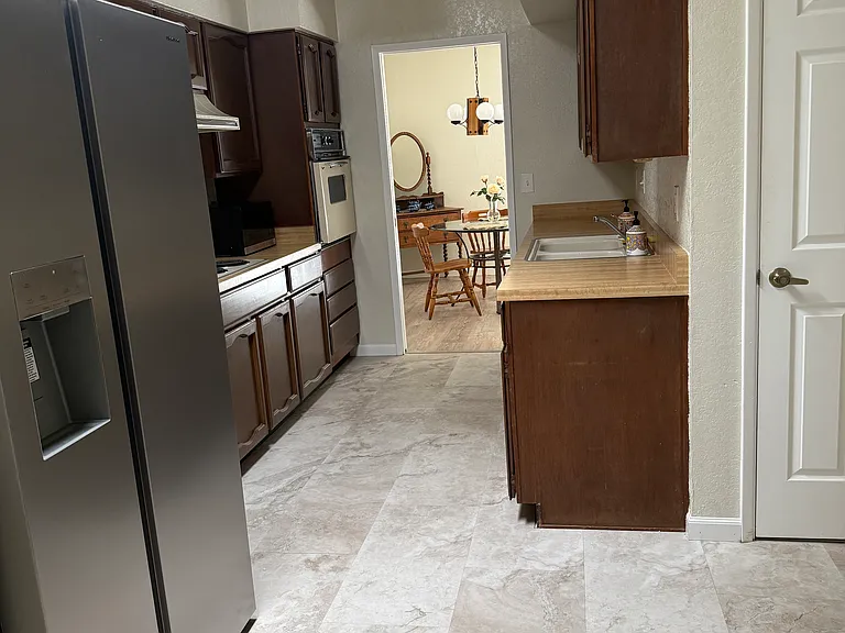 1501 W Calle Mendoza — Photo 7