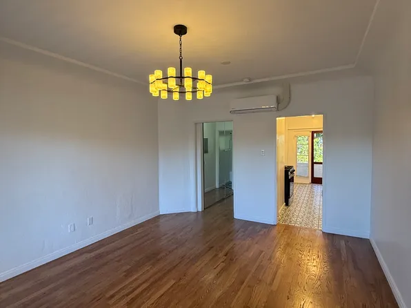 2355 Cove Ave APT 303, Los Angeles, CA 90039