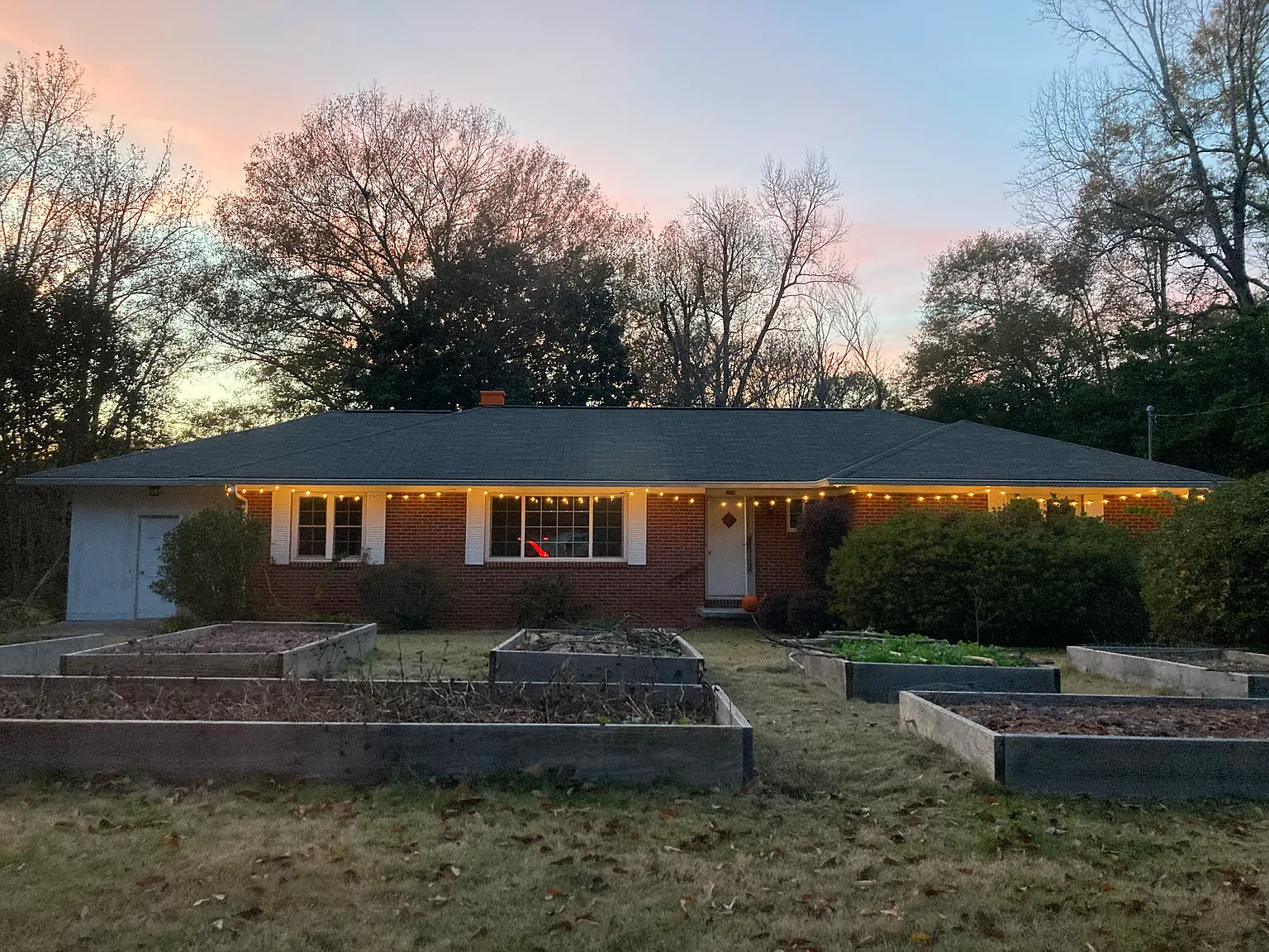 3 bed, 1731 sqft, $2,100 — Photo 2