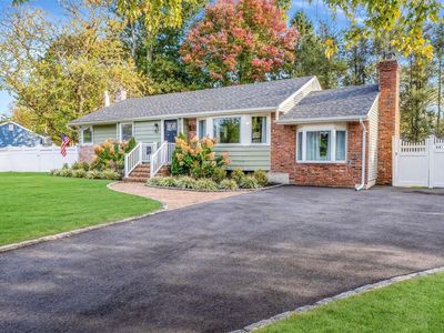 32 Clay Pitts Road, Greenlawn, NY, 11740