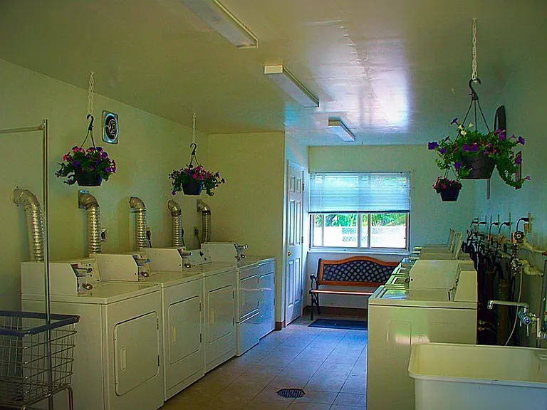 Sylvan Ridge Apartments — Photo 48