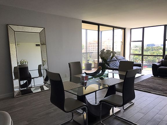 5th image of 20335 N Country Club Dr APT 609