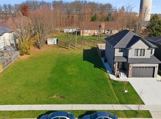 92 Gowland Dr, Hamilton, ON L0R 1C0