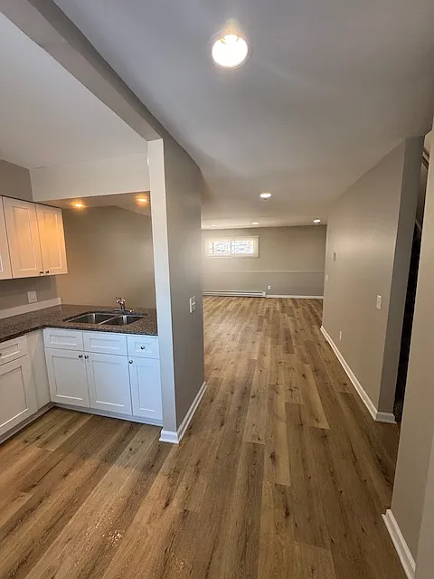 2 bed, 1000 sqft, $1,695 — Photo 1