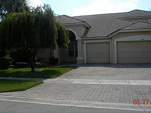3rd image of 7350 Brunswick Cir