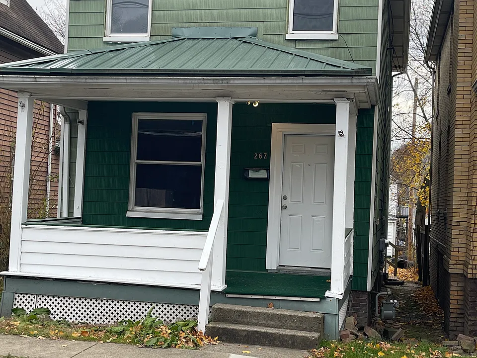 267 Oak Ave