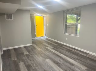 3438 Greentree Rd #B, Lexington, KY 40517