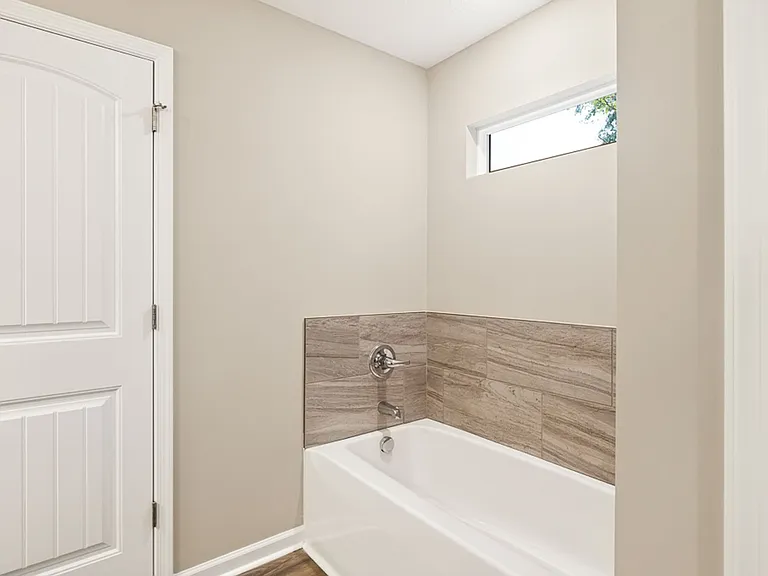 8035 E Glen Rd — Photo 28