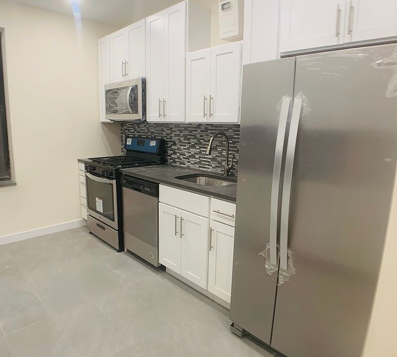 1st image of 815 W 181st St APT 3G