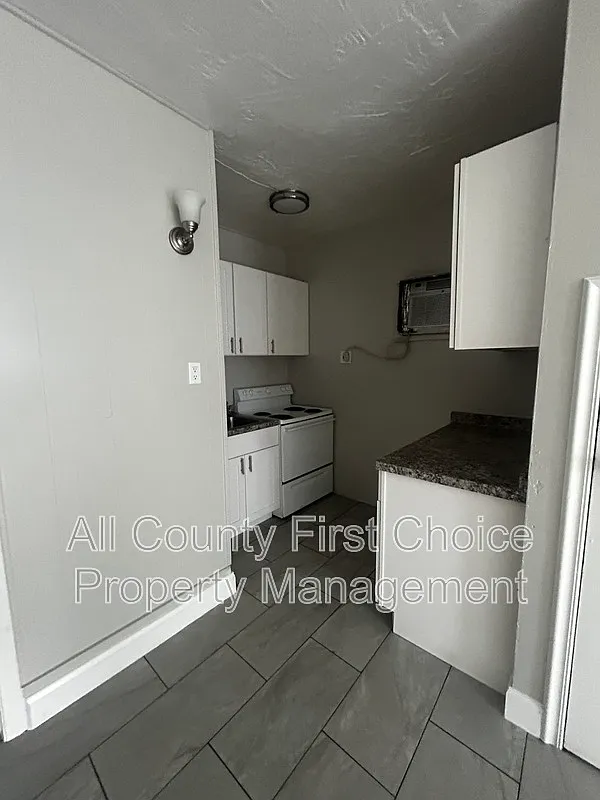 1 bed, 1.0 bath, 600 sqft, $1,025 — Photo 3