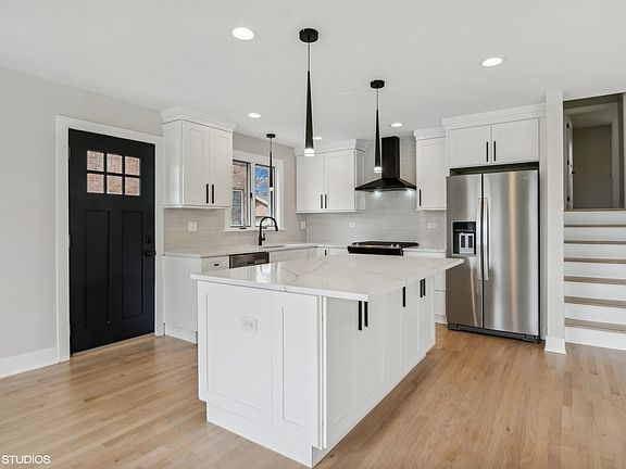 5th image of 1214 S Belmont Ave