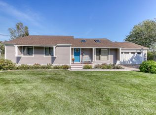 3 Surf Ln, Kennebunk, ME 04043