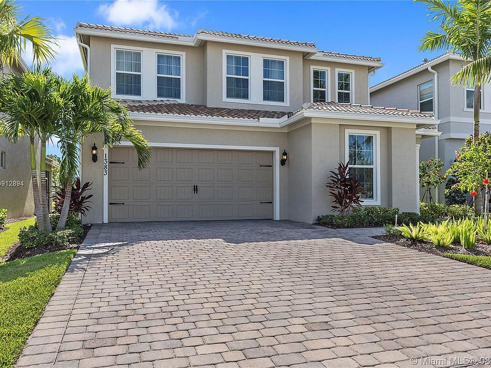 1st image of 1383 Silk Oak Dr