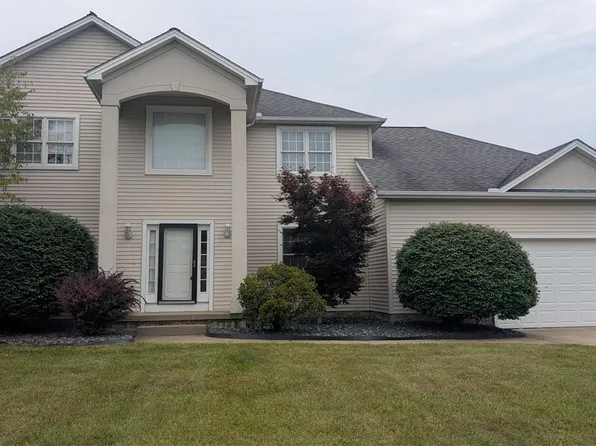 828 Mayfield Dr, Youngstown, OH 44512