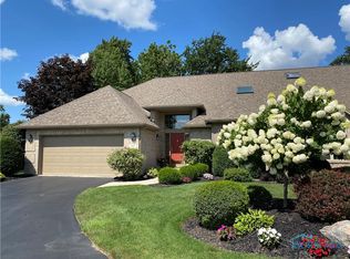 147 Stone Oak Ct, Holland, OH