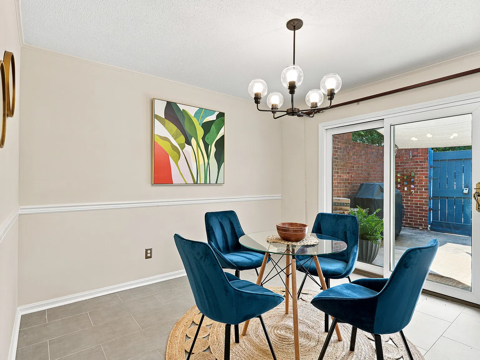 3 bed, 2.5 bath, 1452 sqft, $3,000 — Photo 3