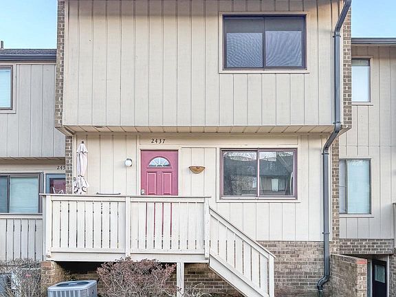 2nd image of 2437 Glengyle Dr #222
