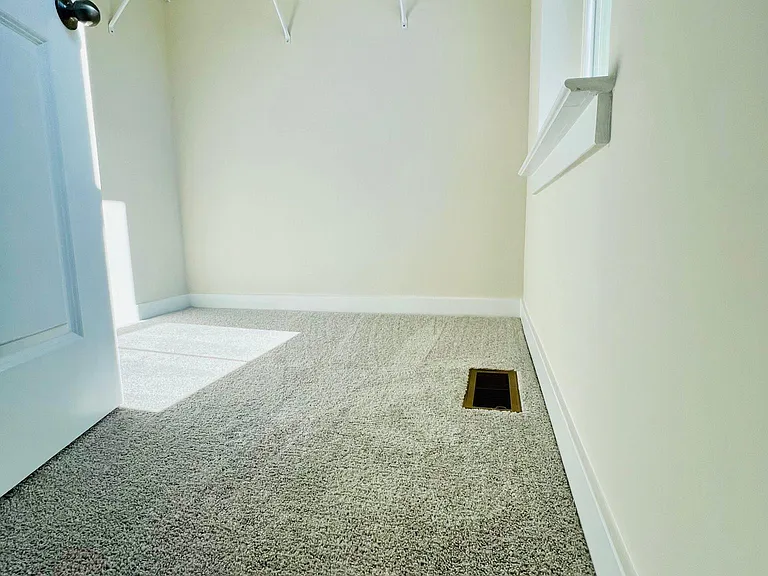 28 Shamrock Cir — Photo 19