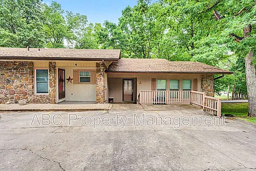 2 William Ln Photo 1