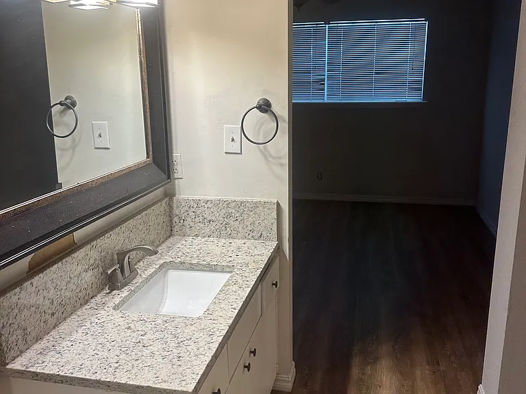 4517 S Peoria Ave #33 — Photo 2