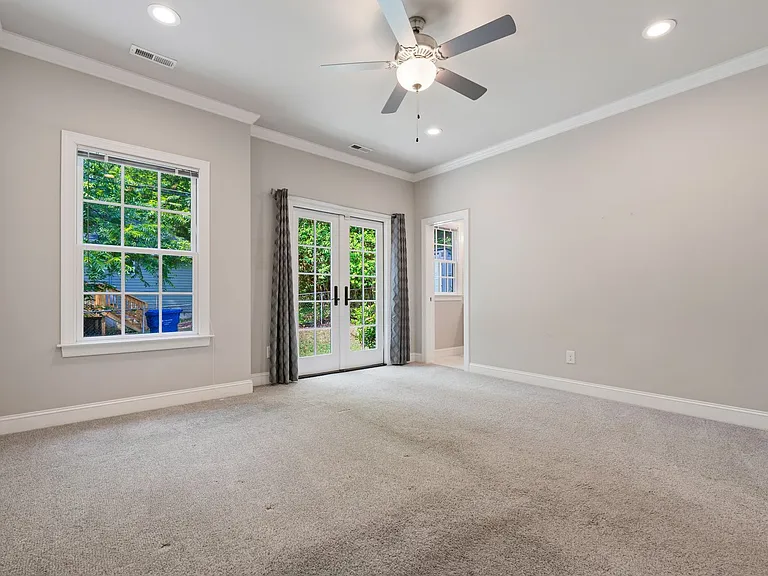 1108 Wall St — Photo 10