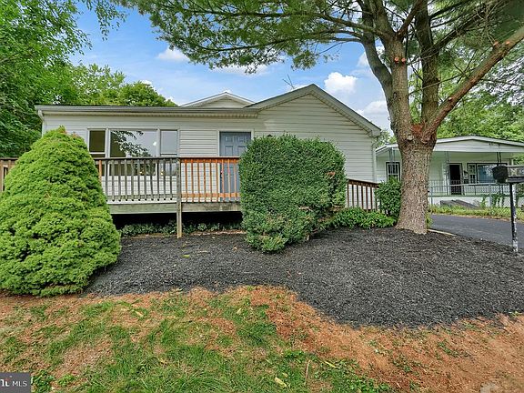 2nd image of 1205 Kuhn Ave