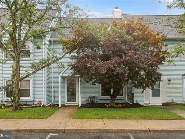 25 Forge Ct, Jackson, NJ 08527