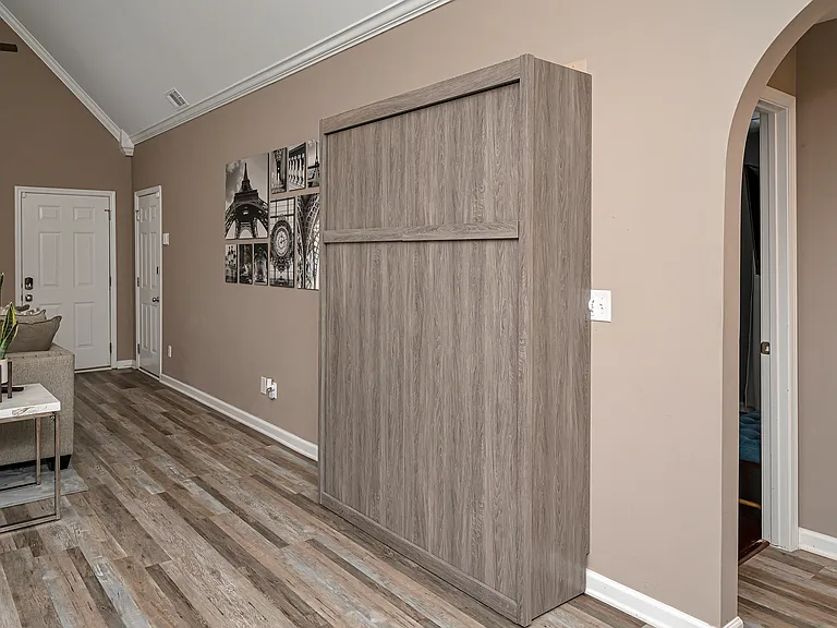 Willow Glenn Dr — Photo 5