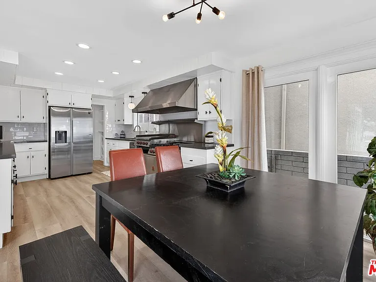 6819 E Ocean Blvd — Photo 12