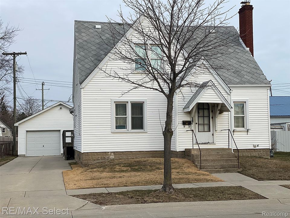 1st image of 51 Runnels St
