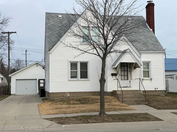 51 Runnels St, Port Huron, MI 48060