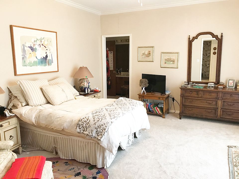 1st image of 8912 N May Ave #80C