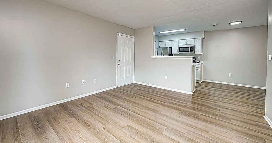 Carmel Landing Apartment Homes — Photo 4