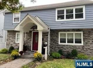 50 6th St, Ridgefield Park, NJ 07660